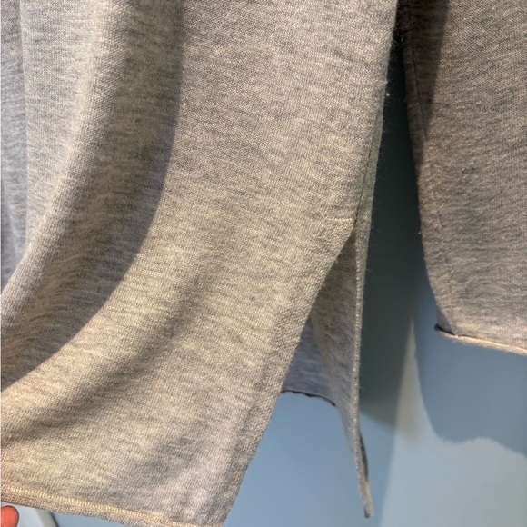 Babaton Light Gray V-Neck Sweater - Picture 4 of 5